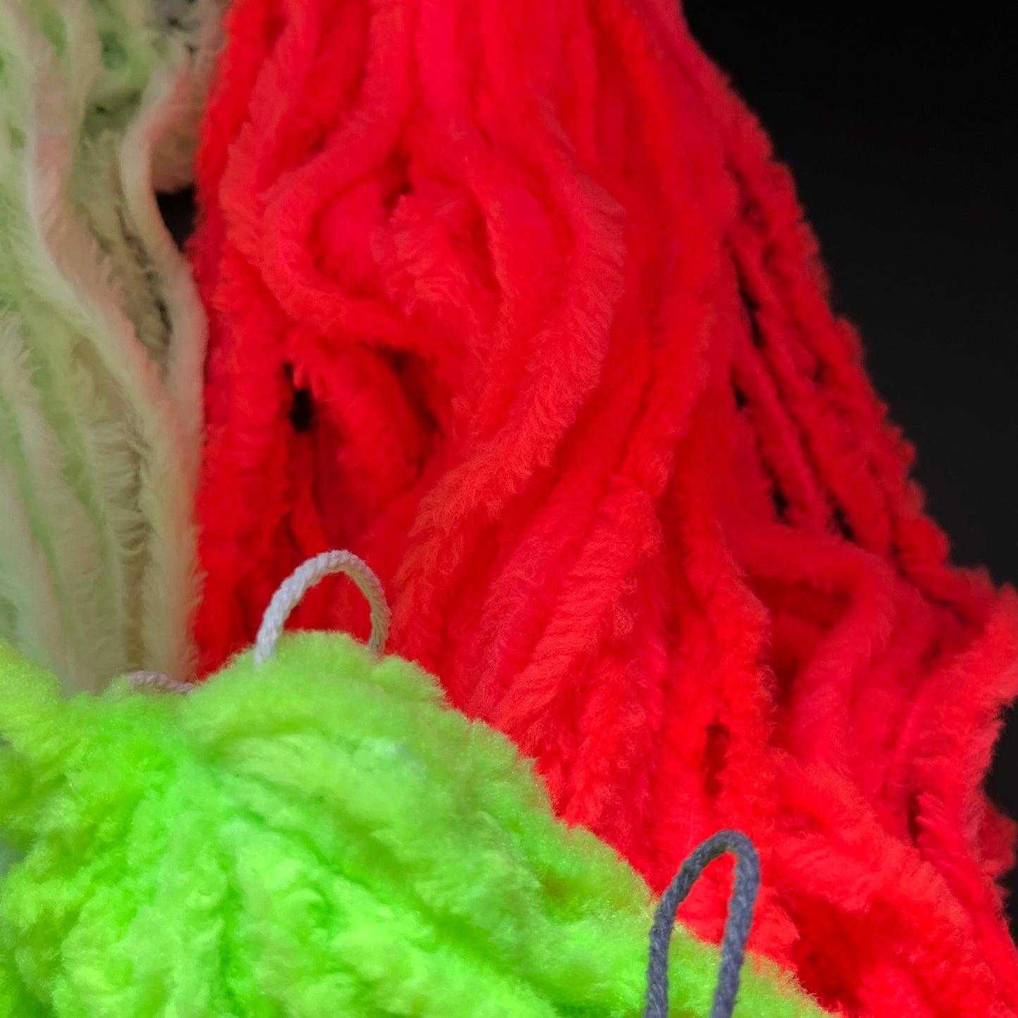 Eggstacy fly tying material 10m in Yum Yum